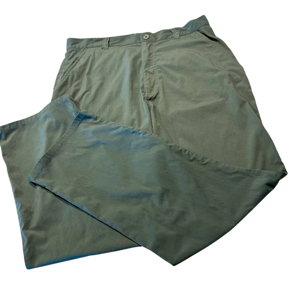 Army Green TravelSmith pants perfect at home or traveling